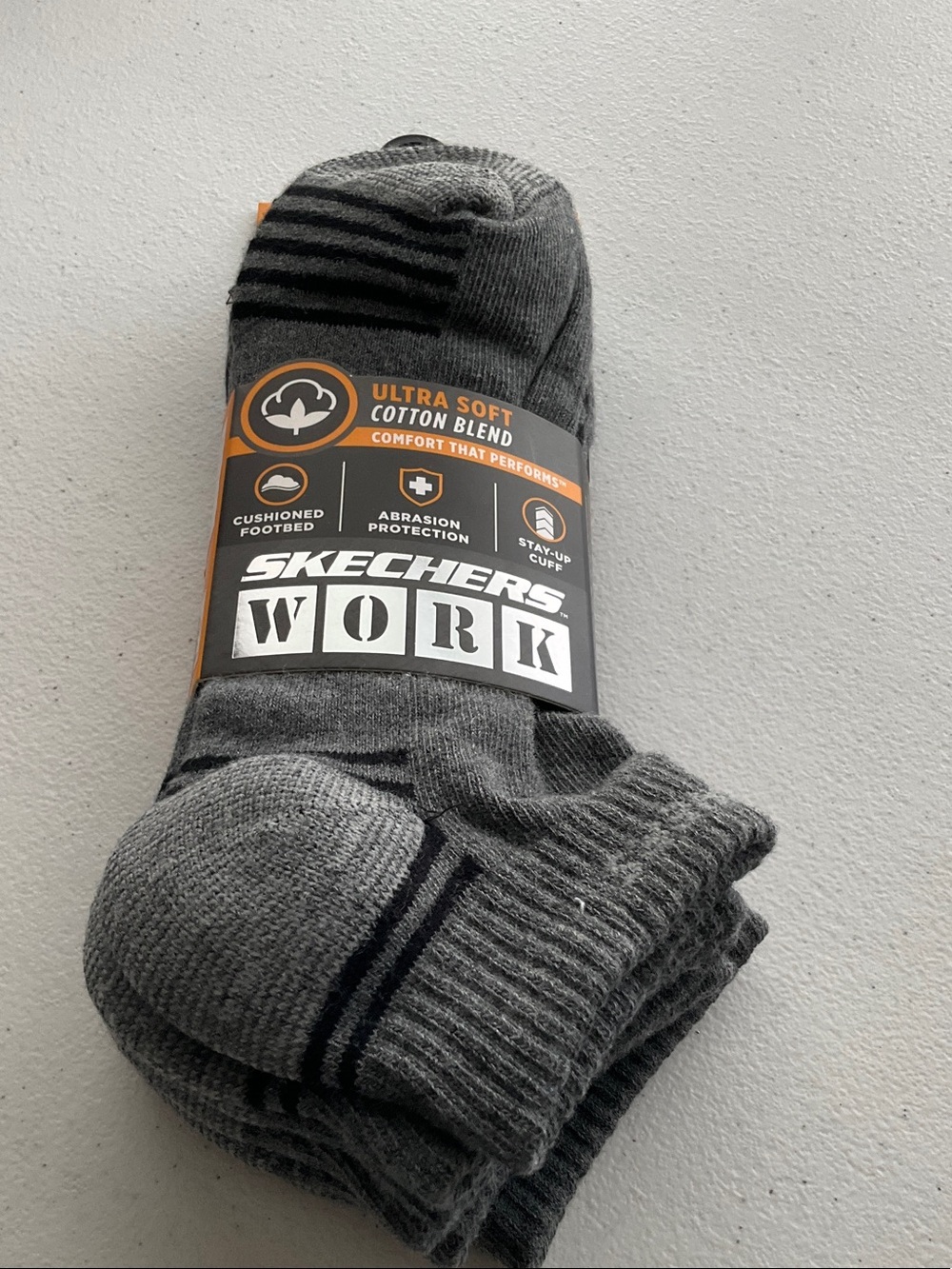3-Pk-Skechers Men’s Gray & Black Striped Athletic Work Socks